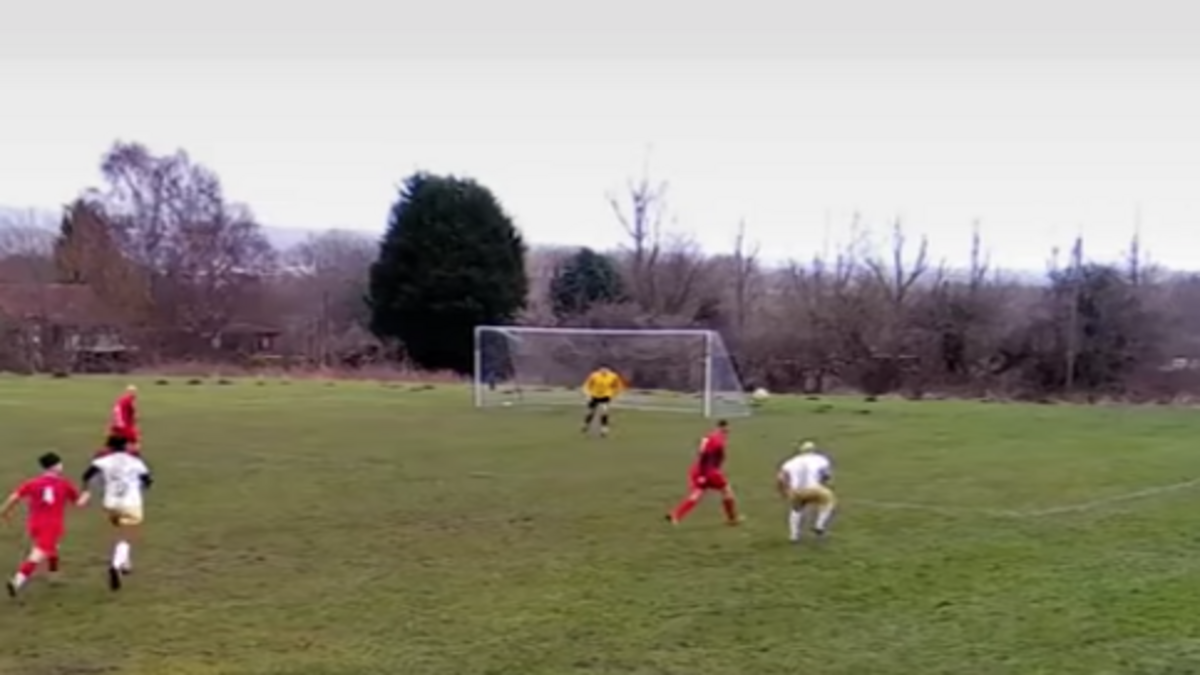 Amazing goal by the young winger 😂